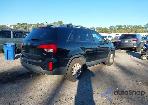 2015 Kia Sorento Lx z USA, uszkodzony, nr VIN 5XYKT4A69FG633335